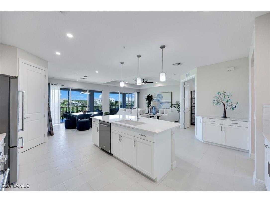 273 Indies Drive E #202 Naples FL 34114 225028459 image8