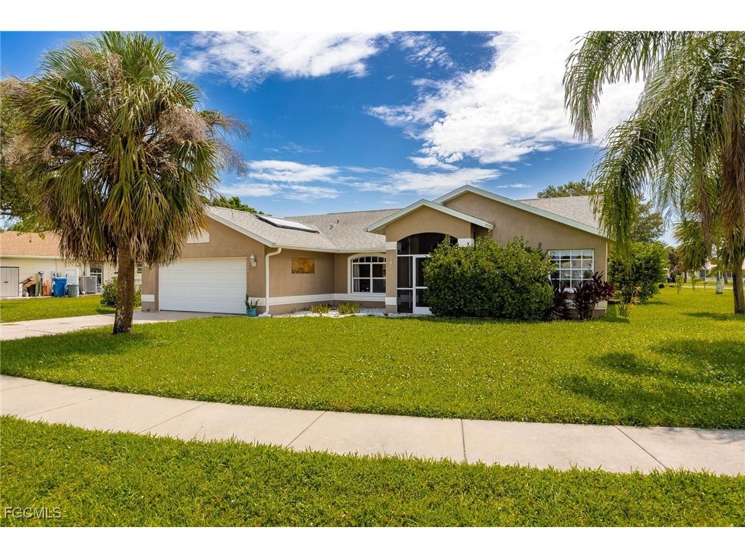 273 Justene Circle Lehigh Acres FL 33936 2025000557 image1