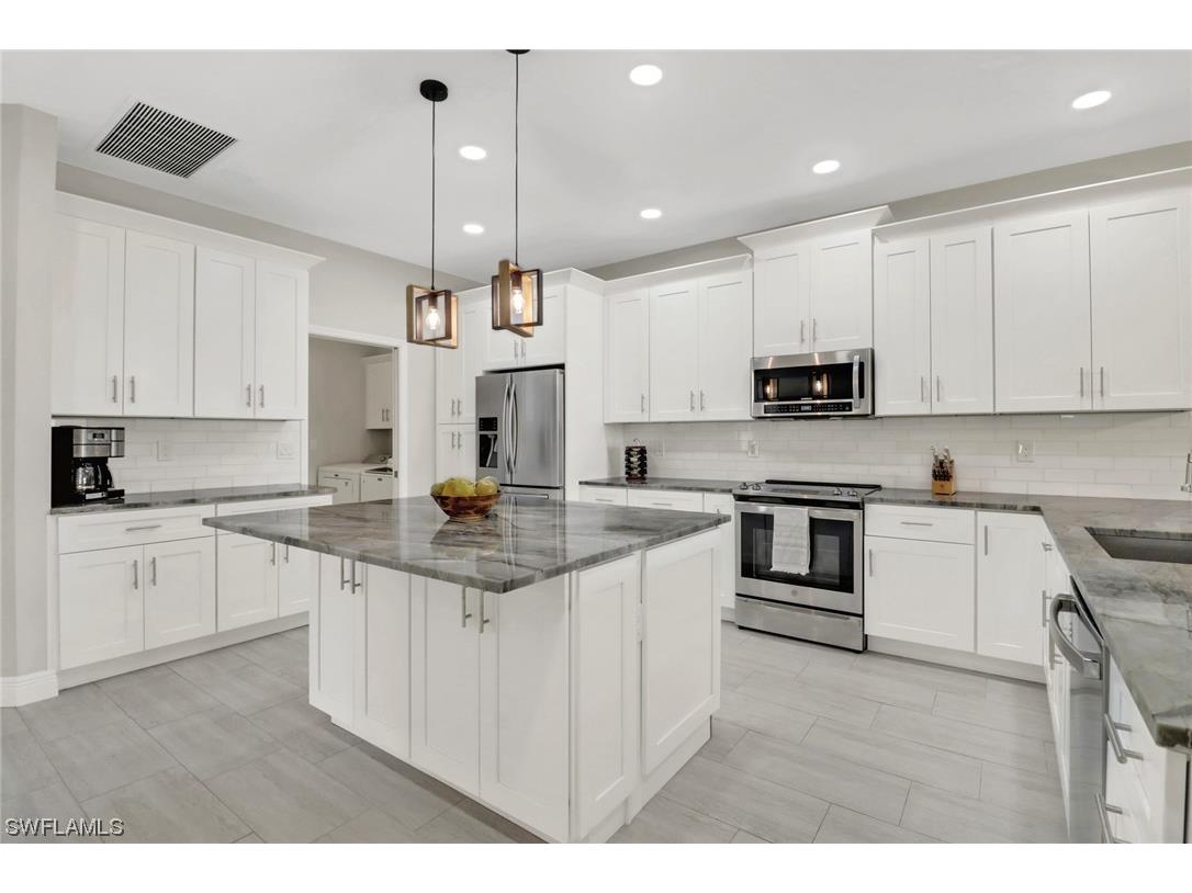 273 Stella Maris Drive S Naples FL 34114 223019209 image1