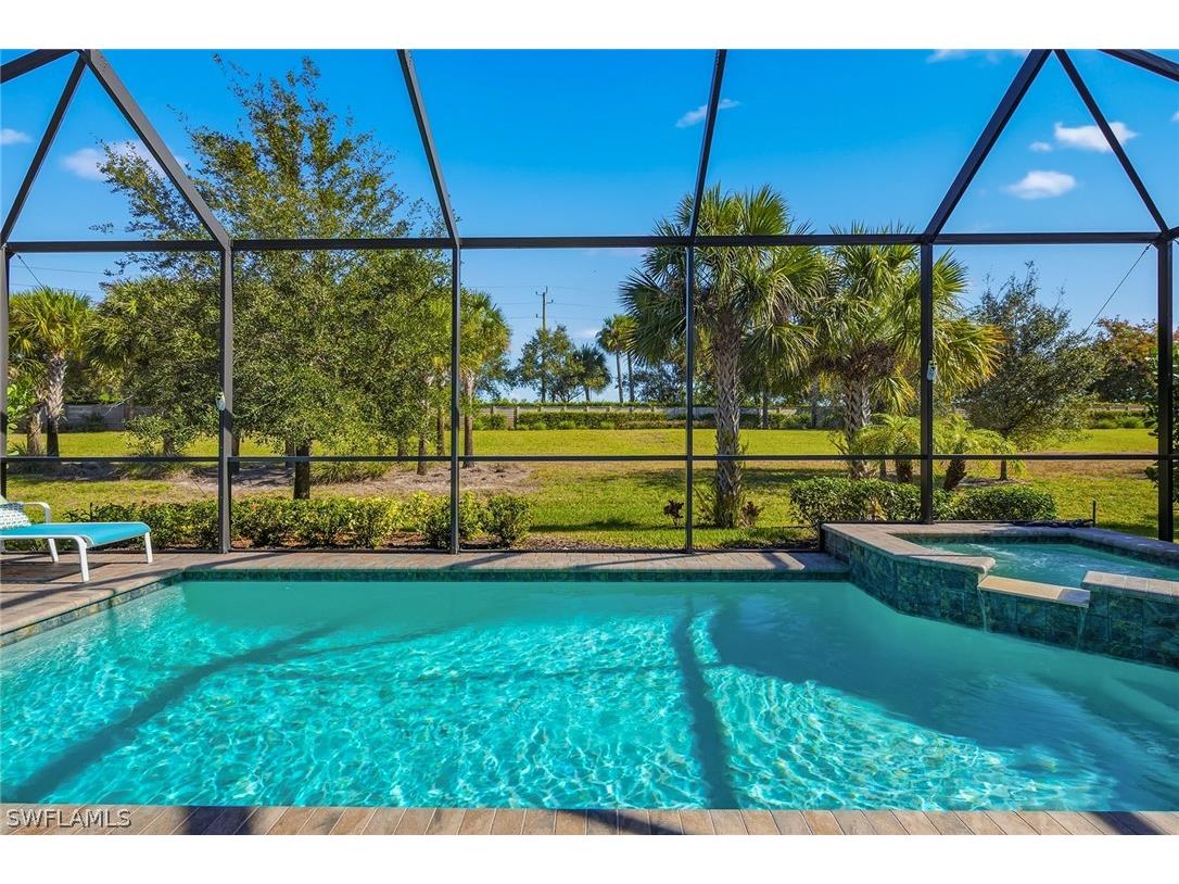 2730 Aviamar Circle Naples FL 34114 226007676 image2