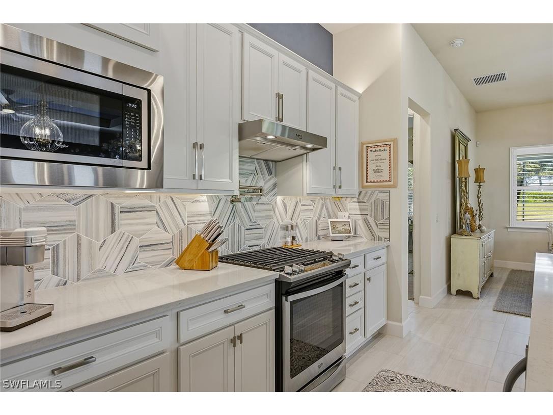 2730 Aviamar Circle Naples FL 34114 226007676 image3