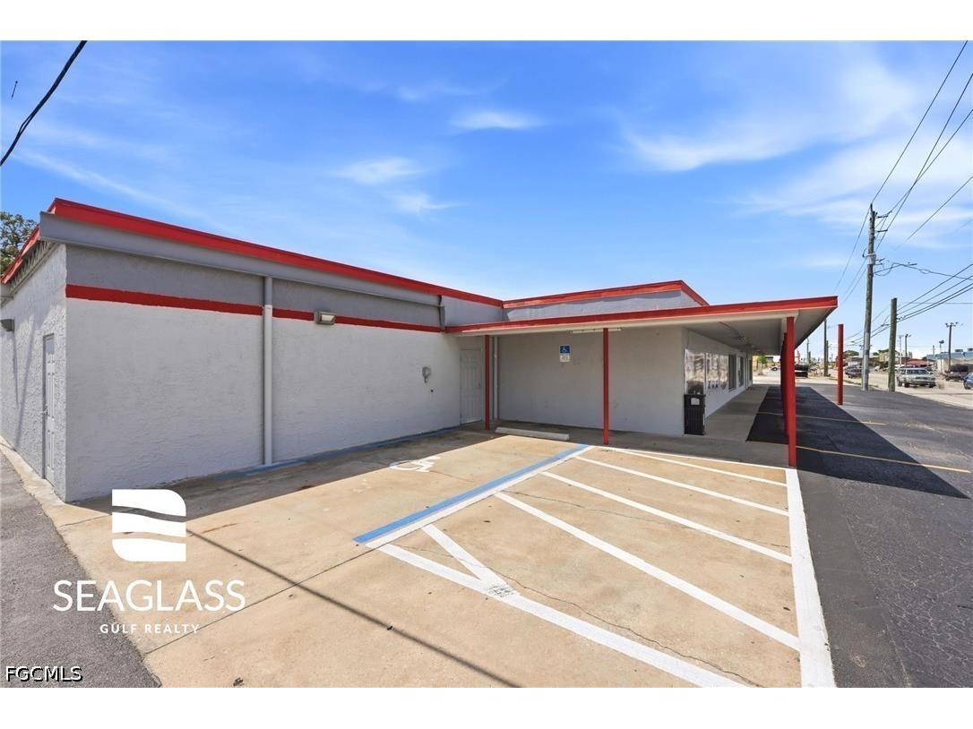 2730 Fowler Street Fort Myers FL 33901 2026022904 image8