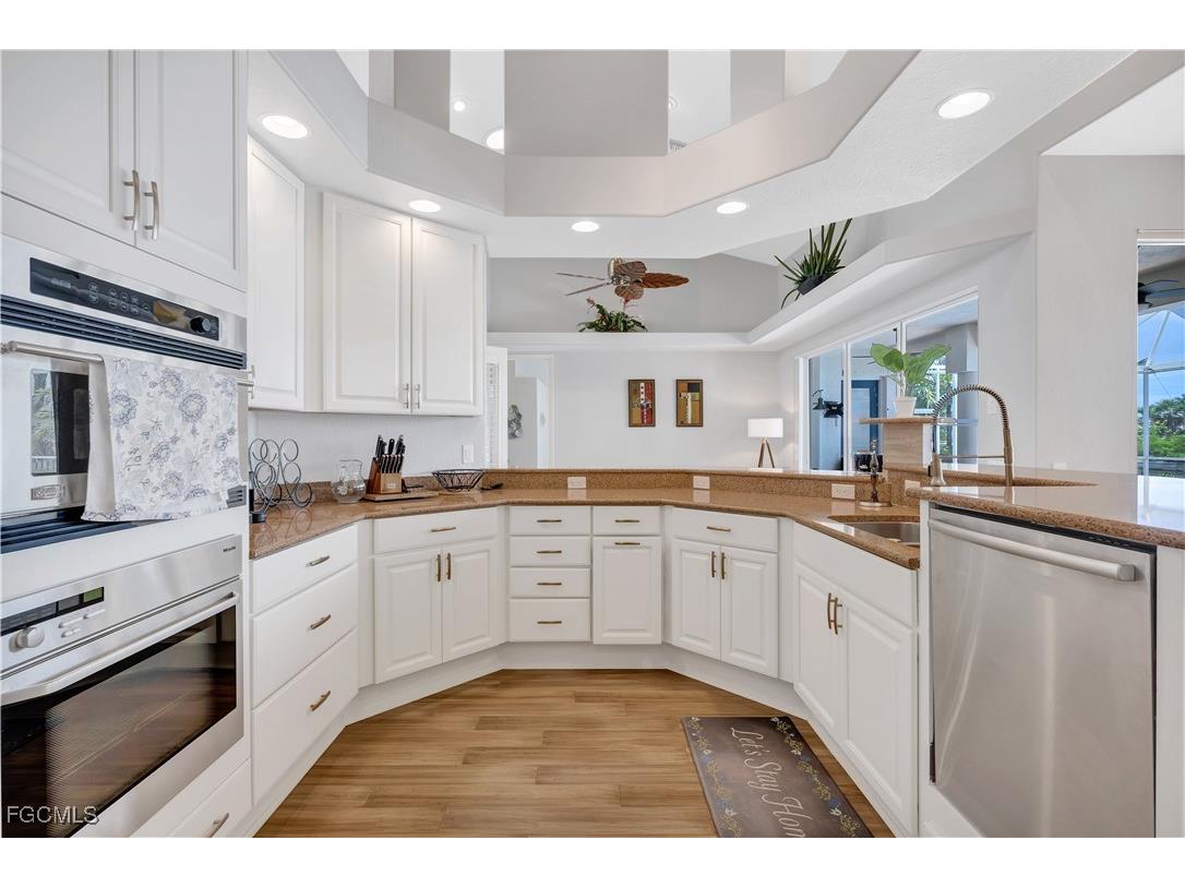 2730 NW 42nd Place Cape Coral FL 33993 2025020760 image12