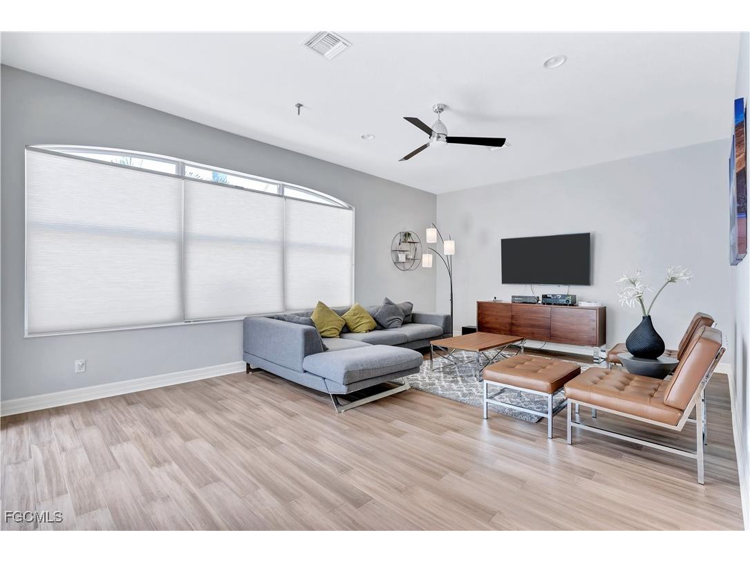 2730 NW 42nd Place Cape Coral FL 33993 2025020760 image9