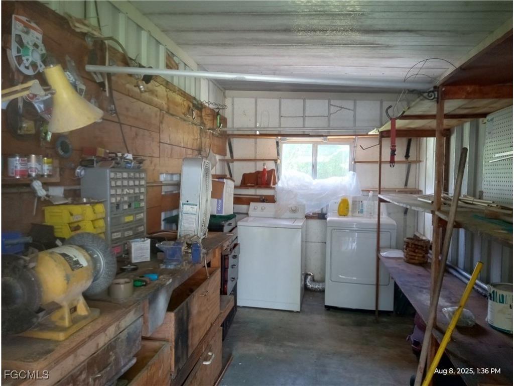 2731 Breezewood Drive North Fort Myers FL 33917 2025006540 image17