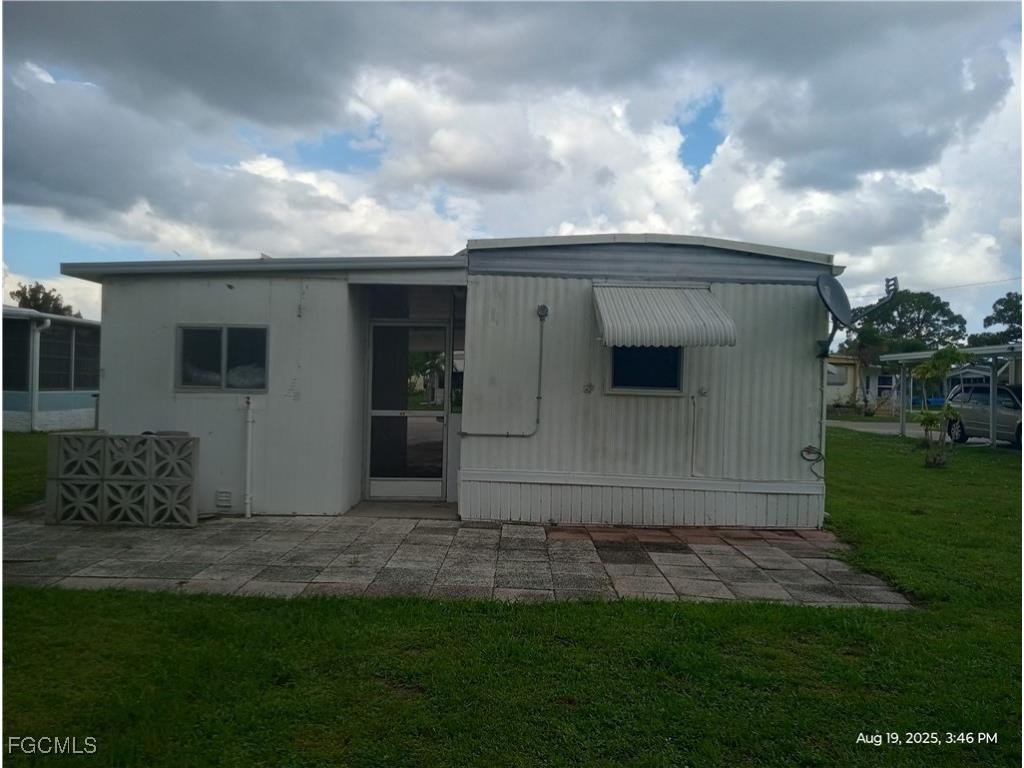 2731 Breezewood Drive North Fort Myers FL 33917 2025006540 image4