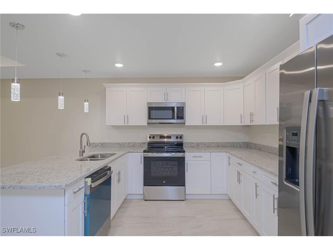 2732 Blake Street Fort Myers FL 33916 225031346 image1
