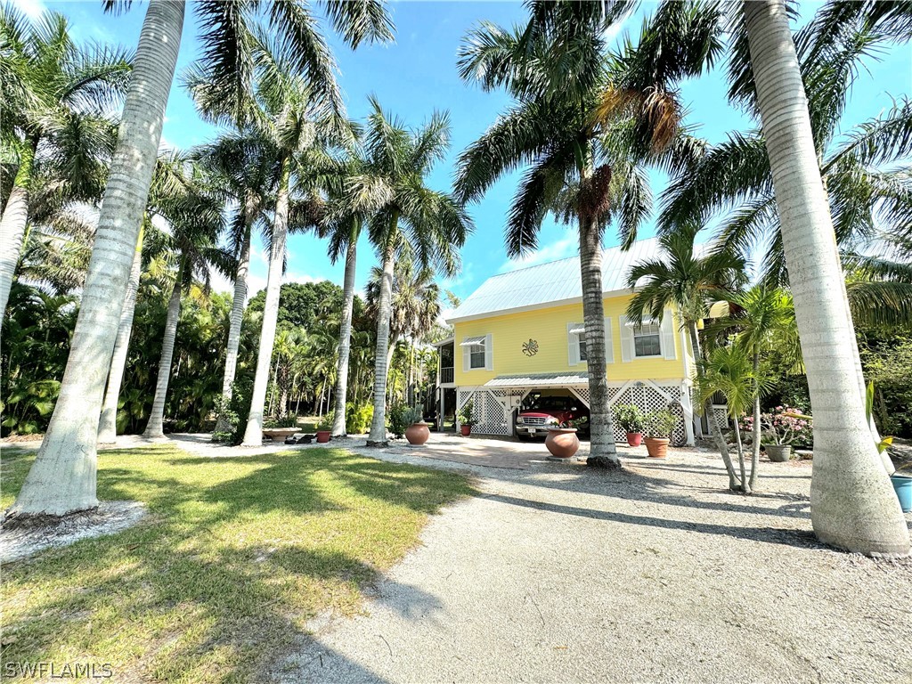 2732 Weeks Avenue Naples FL 34112 224040893 image1