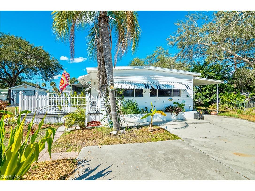 27328 Valois Drive Bonita Springs FL 34135 223080567 image1