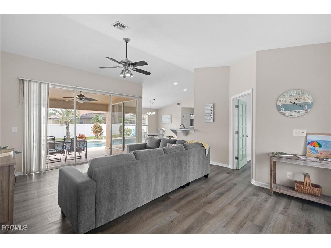 2734 SW 28th Avenue Cape Coral FL 33914 2025015843 image6