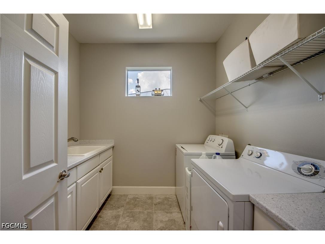 2734 Vareo Court Cape Coral FL 33991 2026022000 image34
