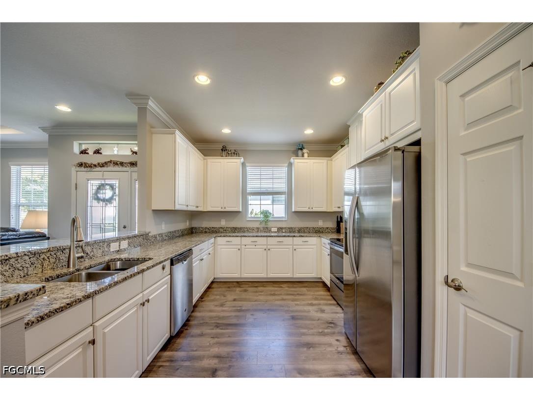 2734 Vareo Court Cape Coral FL 33991 2026022000 image4
