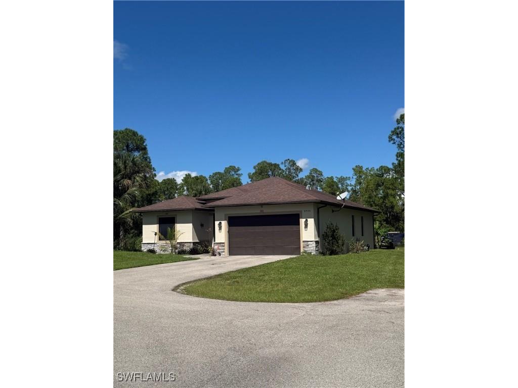 2735 12th Avenue NE Naples FL 34120 225075534 image1