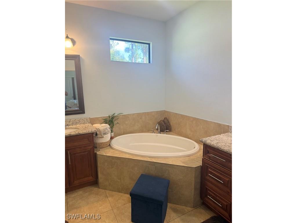 2735 12th Avenue NE Naples FL 34120 225075534 image10