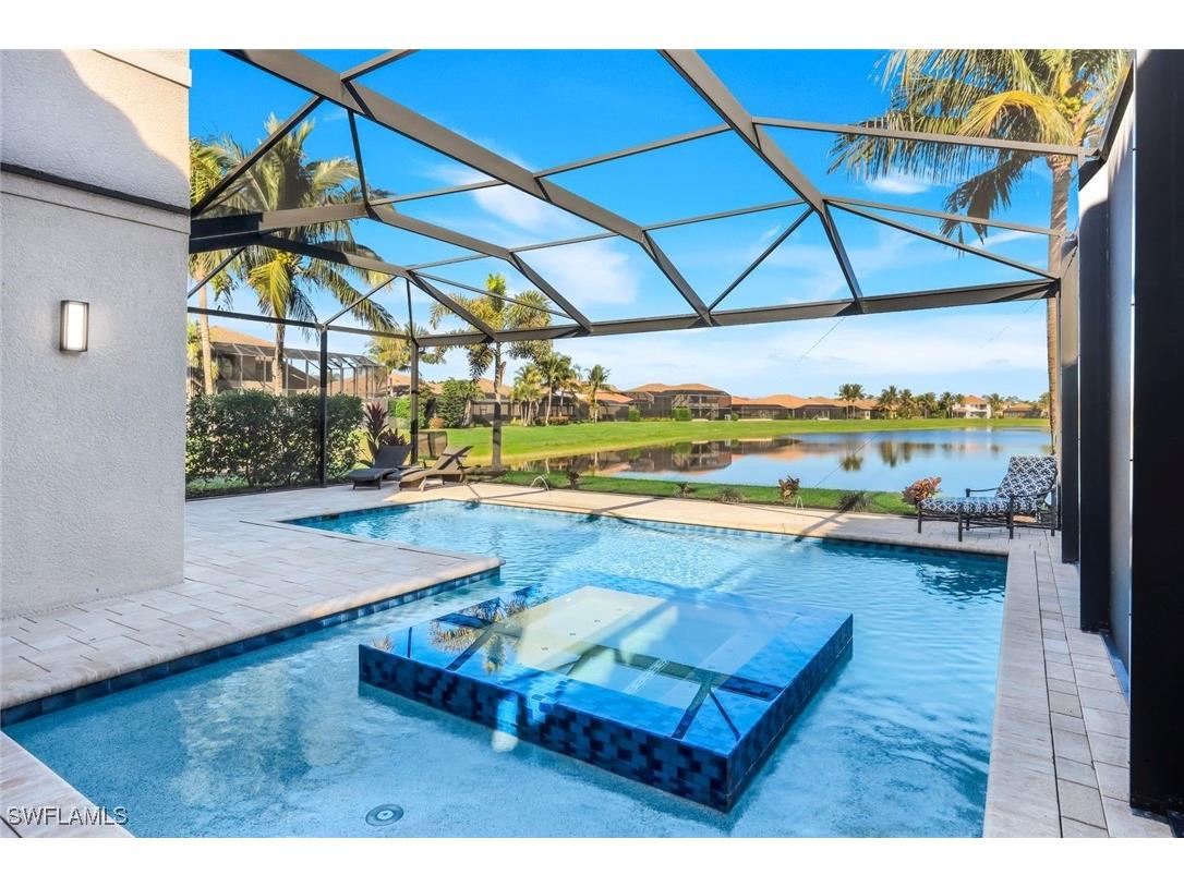 2735 Cinnamon Bay Circle Naples FL 34119 226001568 image1