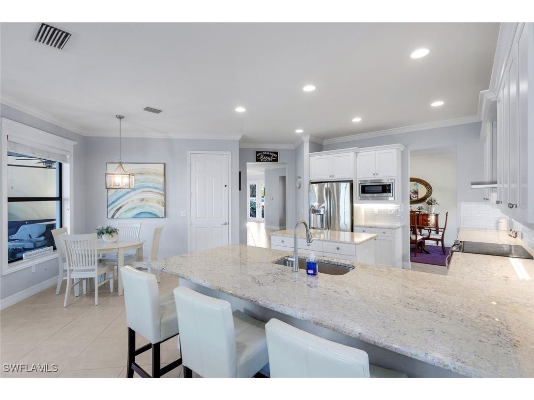 2735 Cinnamon Bay Circle Naples FL 34119 226001568 image10