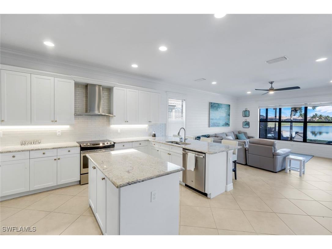 2735 Cinnamon Bay Circle Naples FL 34119 226001568 image7