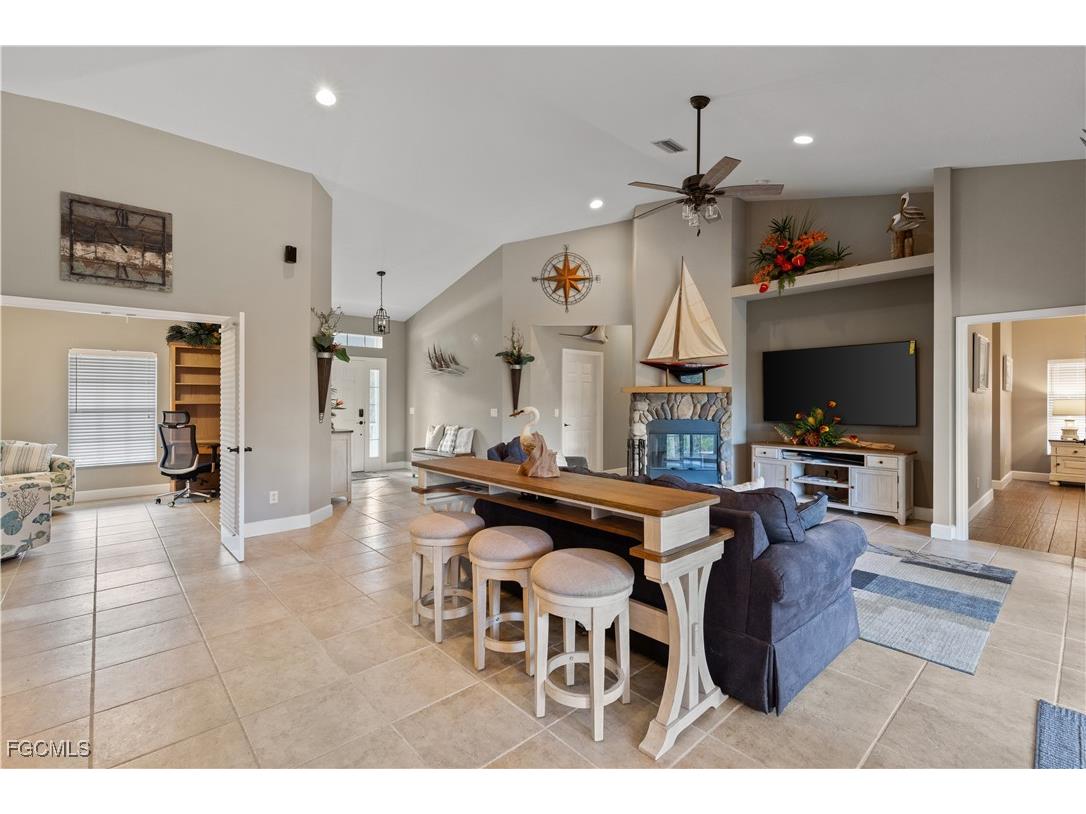 27350 San Carlos Drive Punta Gorda FL 33983 2026001730 image8