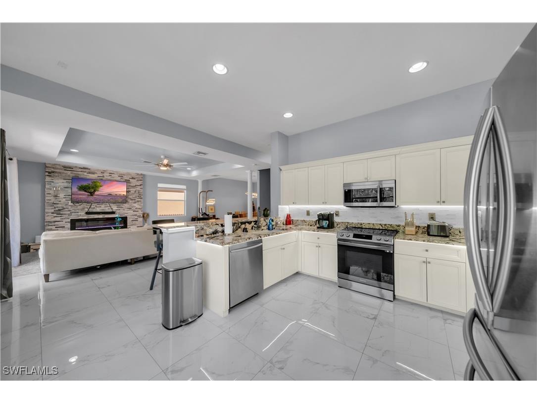 2736 Blue Cypress Lake Court Cape Coral FL 33909 225040382 image4