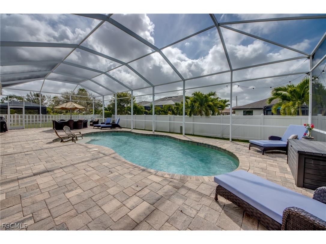 2736 Miracle Parkway Cape Coral FL 33914 2026012477 image2