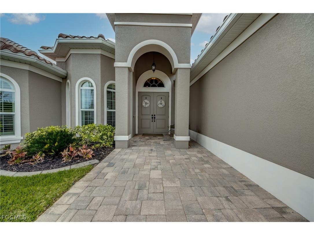 2736 Miracle Parkway Cape Coral FL 33914 2026012477 image7