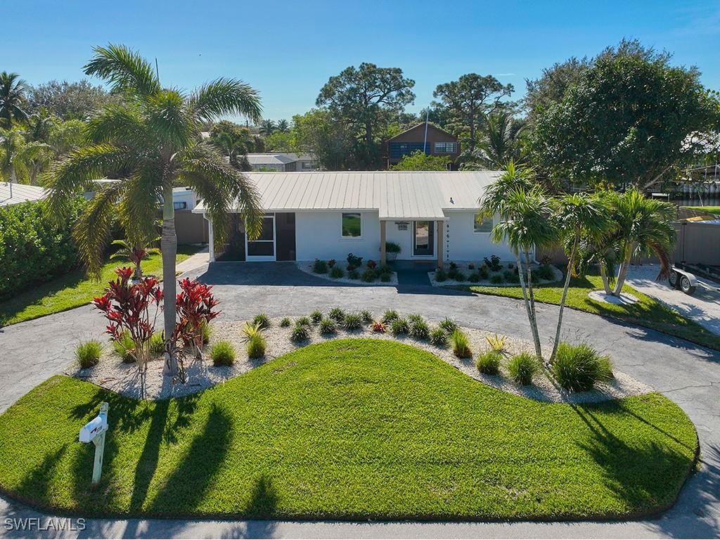 2736 Riverview Drive Naples FL 34112 224093680 image1