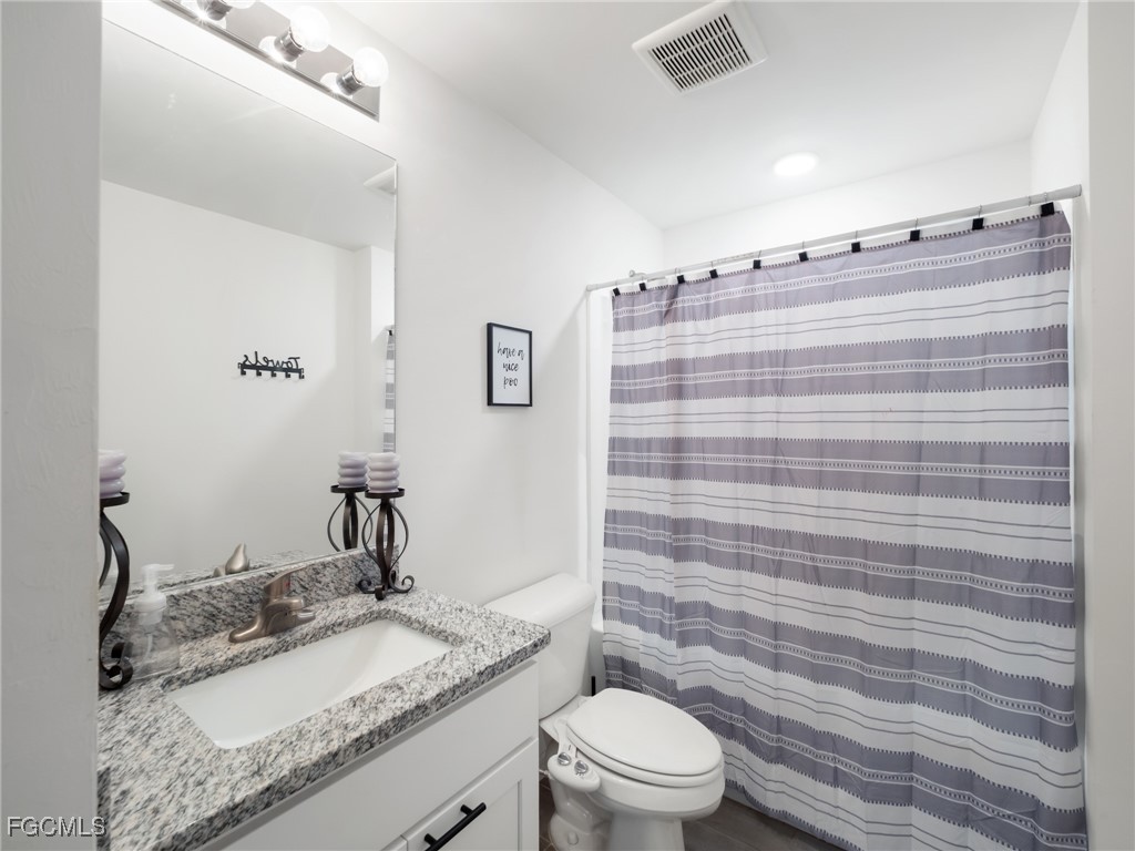 2737 NE 2nd Place Cape Coral FL 33909 2025018530 image19