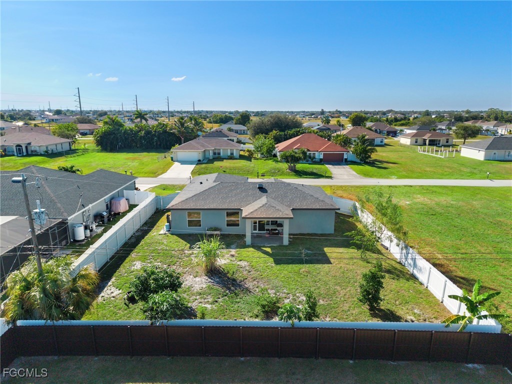 2737 NE 2nd Place Cape Coral FL 33909 2025018530 image29
