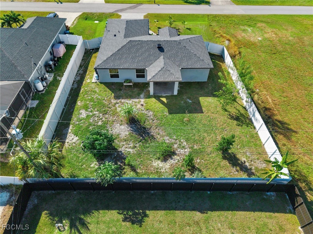 2737 NE 2nd Place Cape Coral FL 33909 2025018530 image30