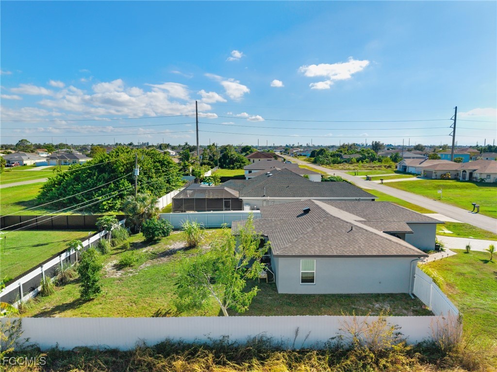 2737 NE 2nd Place Cape Coral FL 33909 2025018530 image32