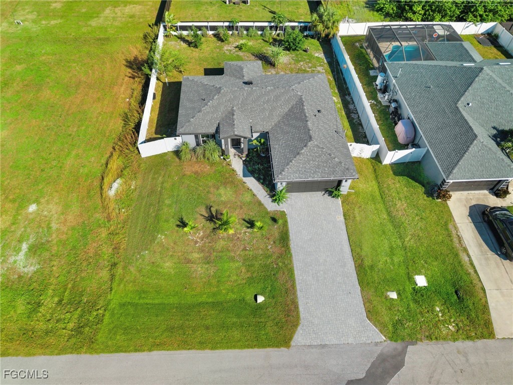 2737 NE 2nd Place Cape Coral FL 33909 2025018530 image35