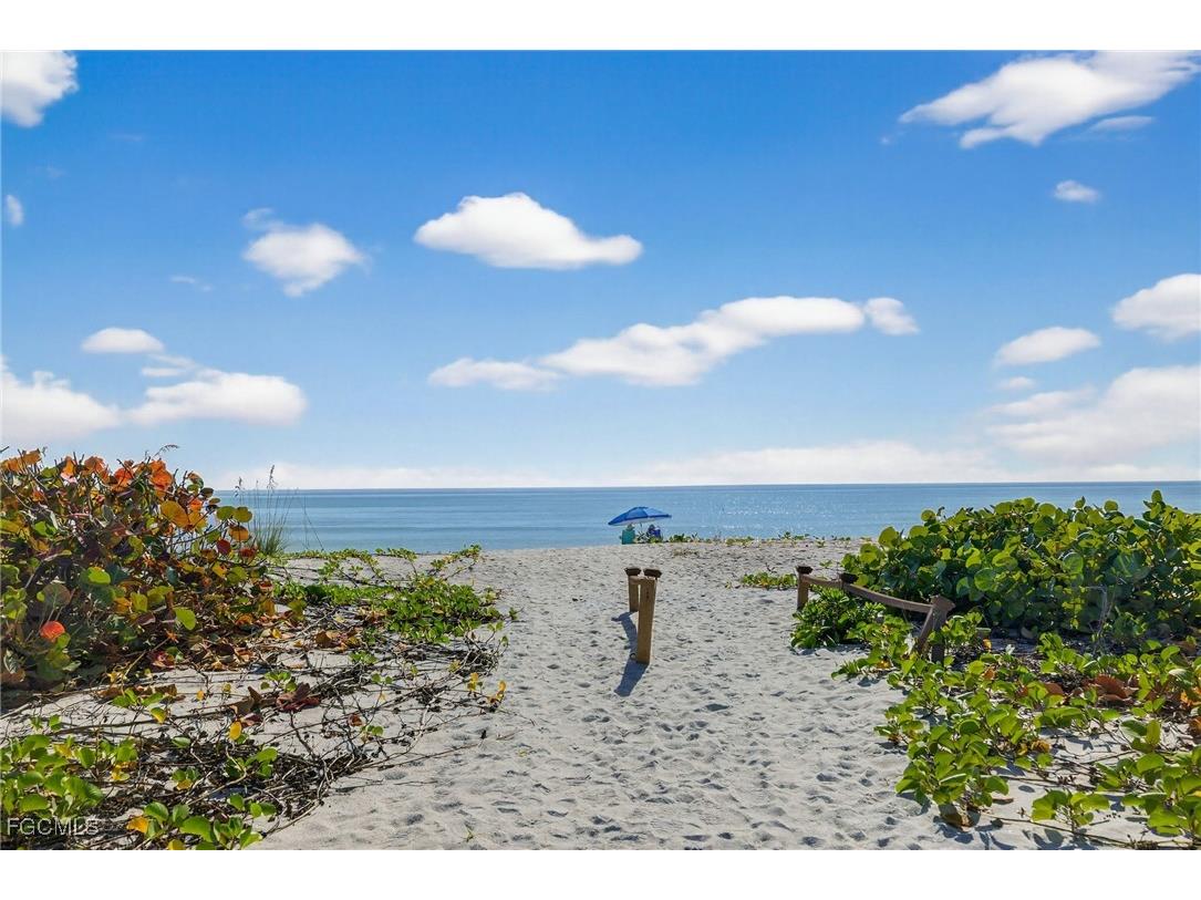 2737 W Gulf Drive #222 Sanibel FL 33957 2026001887 image35