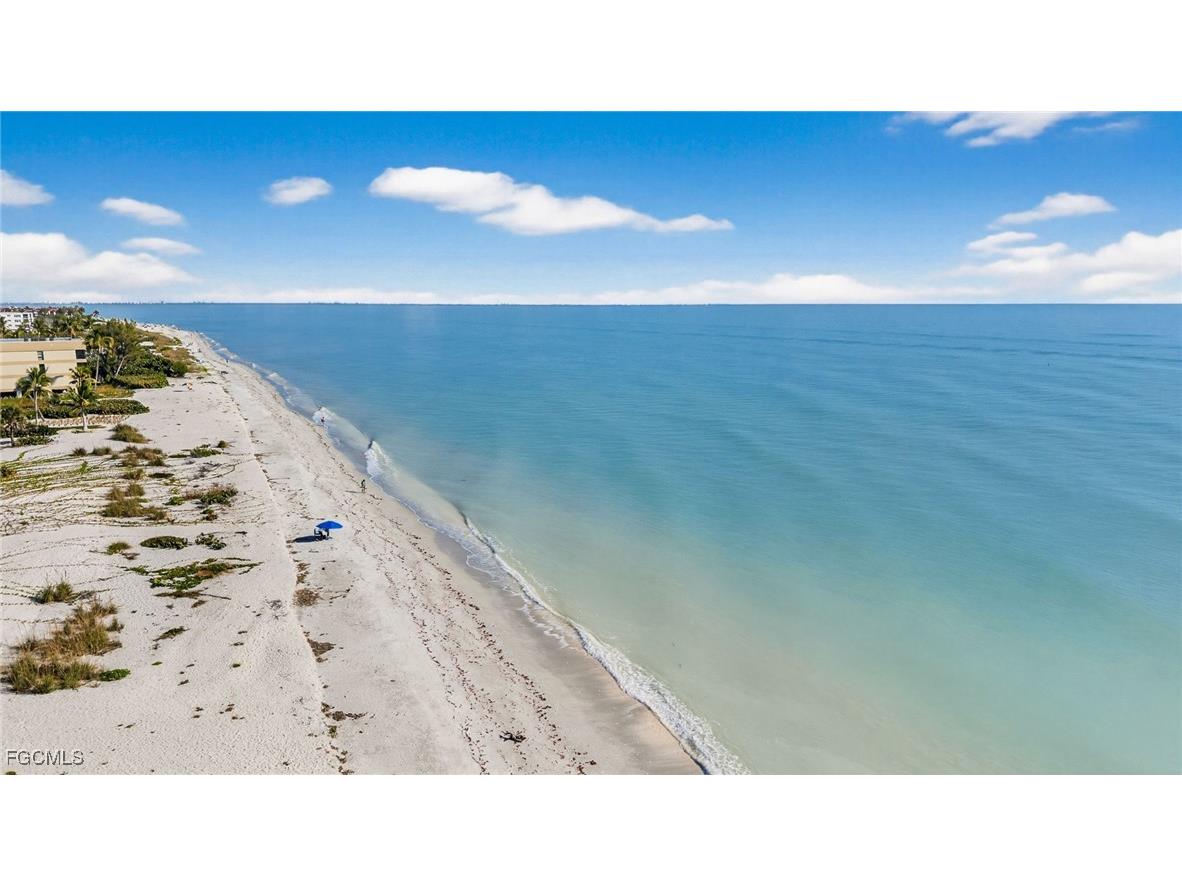 2737 W Gulf Drive #222 Sanibel FL 33957 2026001887 image48