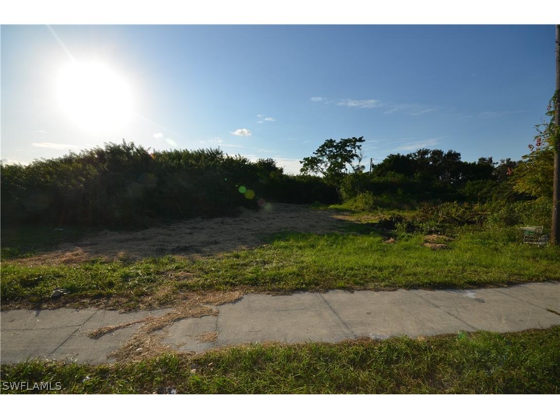 2738 Ford Street Fort Myers FL 33916 221025028 image1