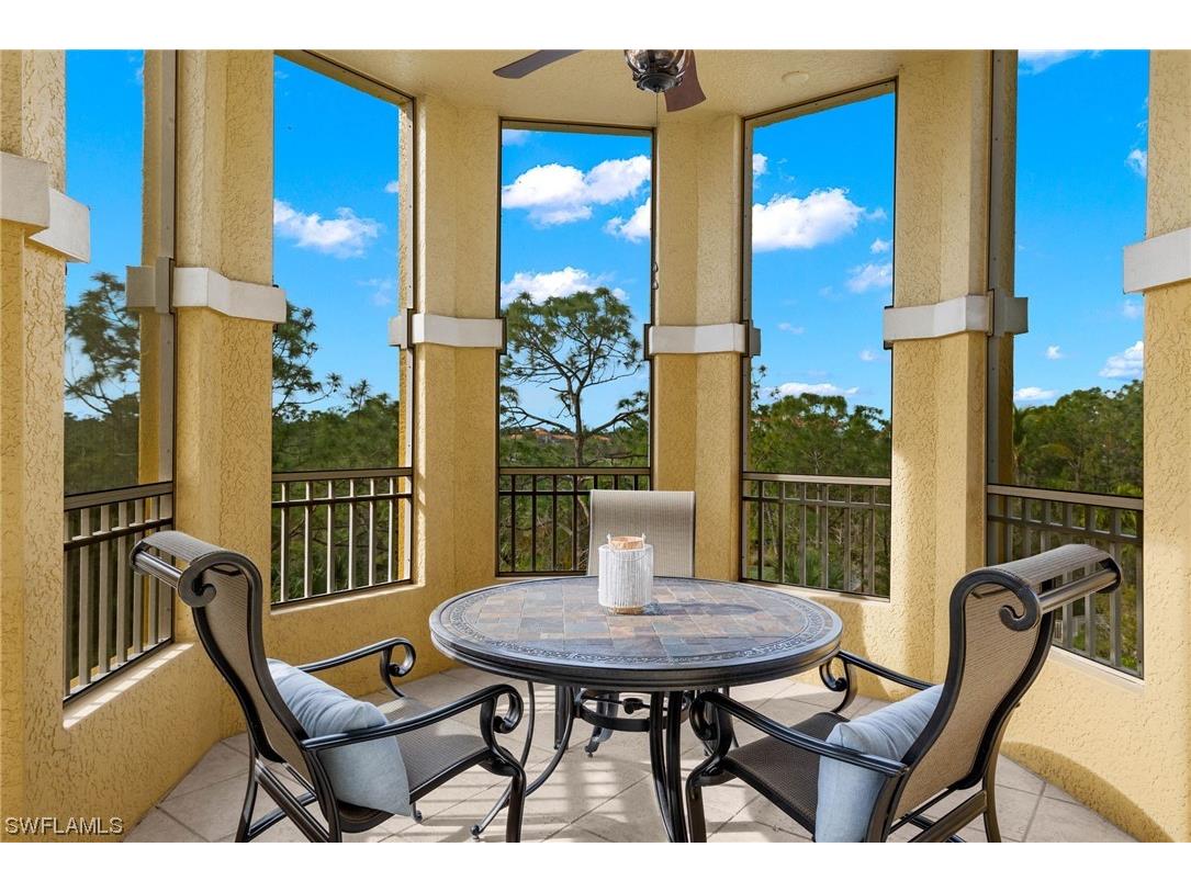 2738 Tiburon Boulevard E #B-405 Naples FL 34109 224009010 image1