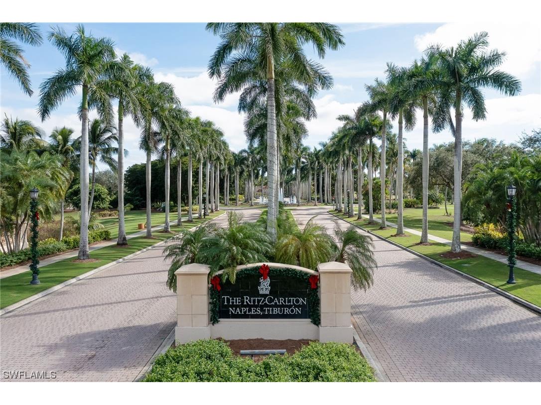 2738 Tiburon Boulevard E #B-401 Naples FL 34109 223087996 image1