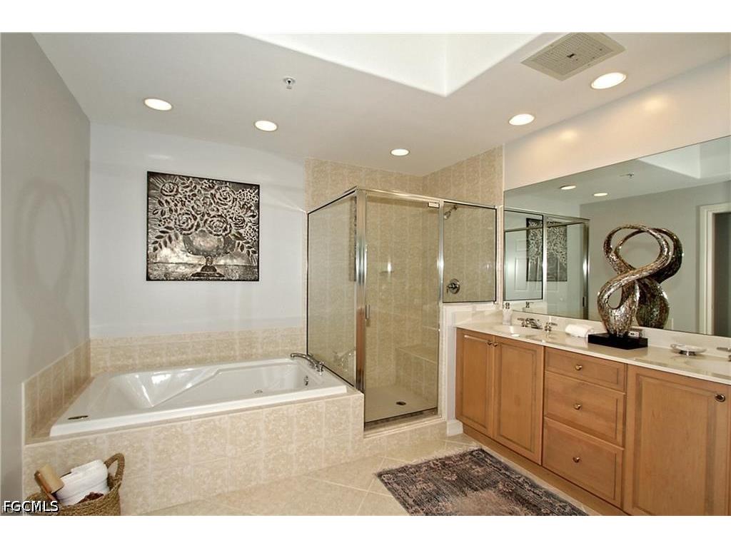 2738 Tiburon Boulevard E #B403 Naples FL 34109 2026014983 image12