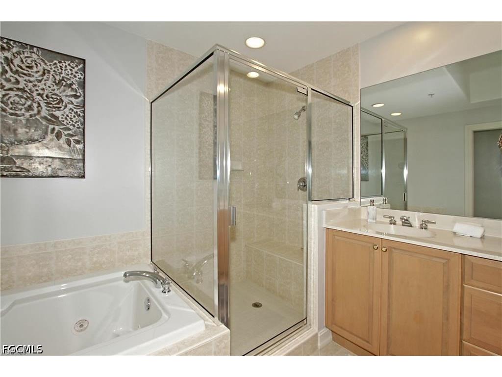 2738 Tiburon Boulevard E #B403 Naples FL 34109 2026014983 image19