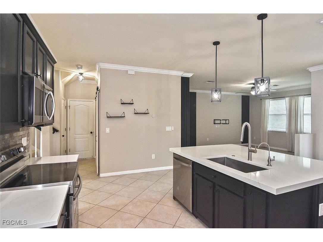 2738 Via Piazza Loop Fort Myers FL 33905 2025014505 image9