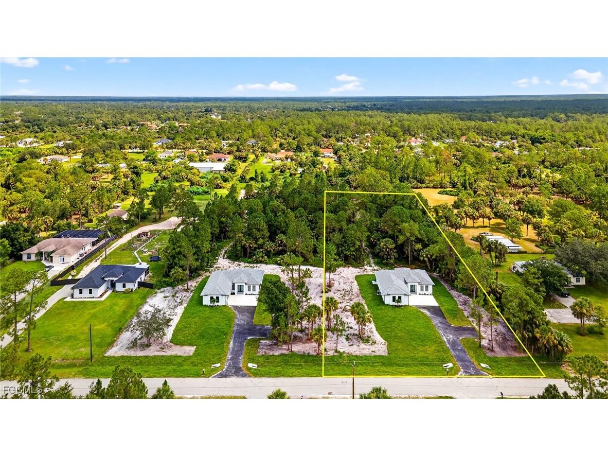 2739 10th Avenue SE Naples FL 34117 2025002405 image1