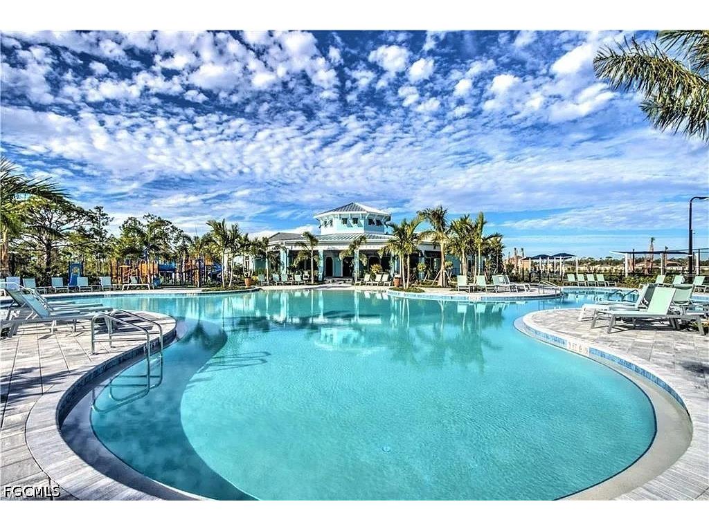 2739 Merida Lane Cape Coral FL 33909 2026022119 image23