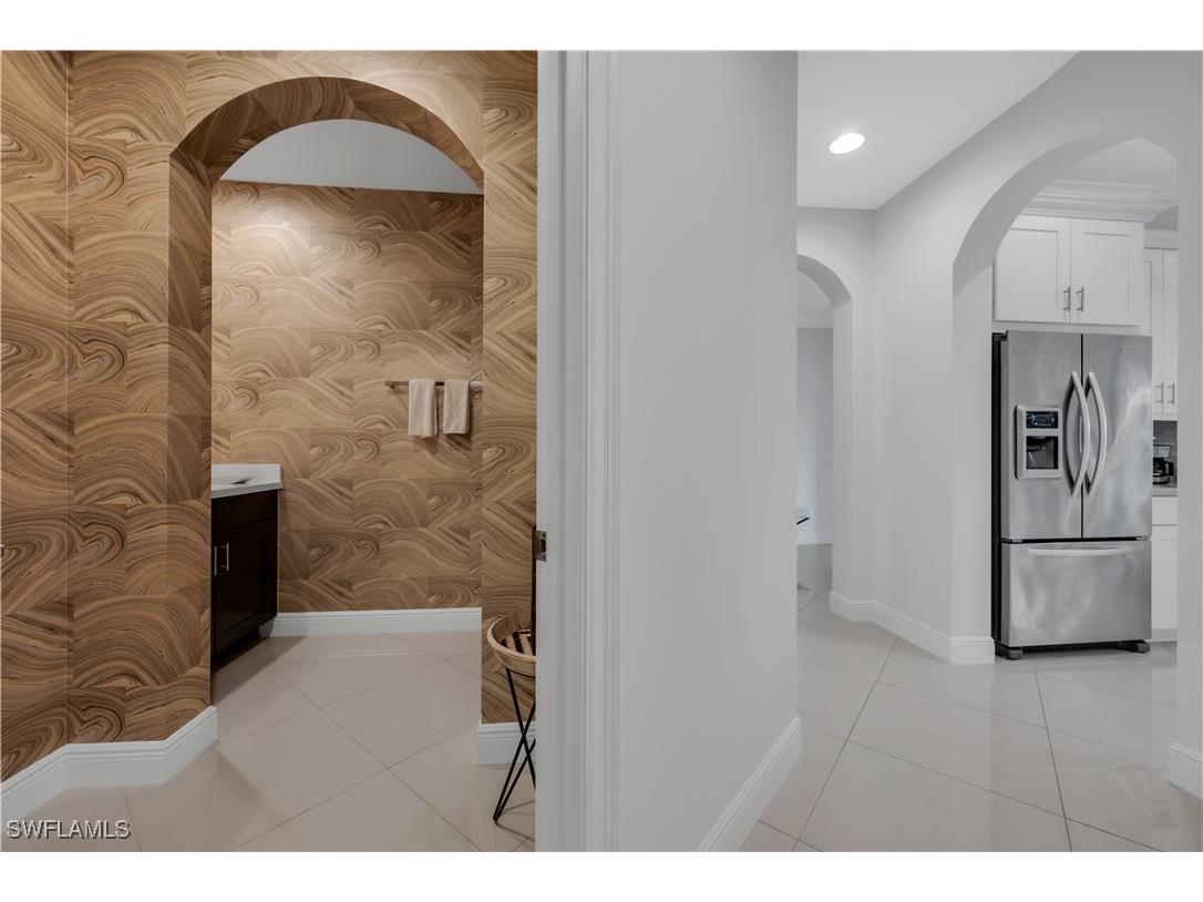 2739 Tiburon Boulevard E #302 Naples FL 34109 225053840 image9