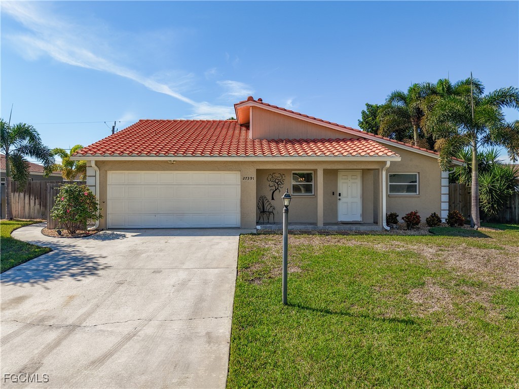 27391 Pelican Ridge Circle Bonita Springs FL 34135 2025019150 image1