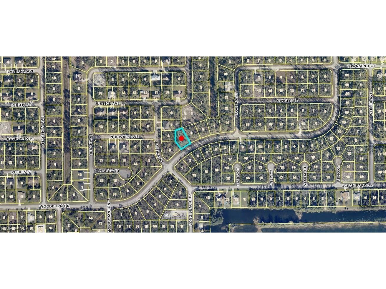 274-276 Woodburn Drive Lehigh Acres FL 33972 223035355 image1