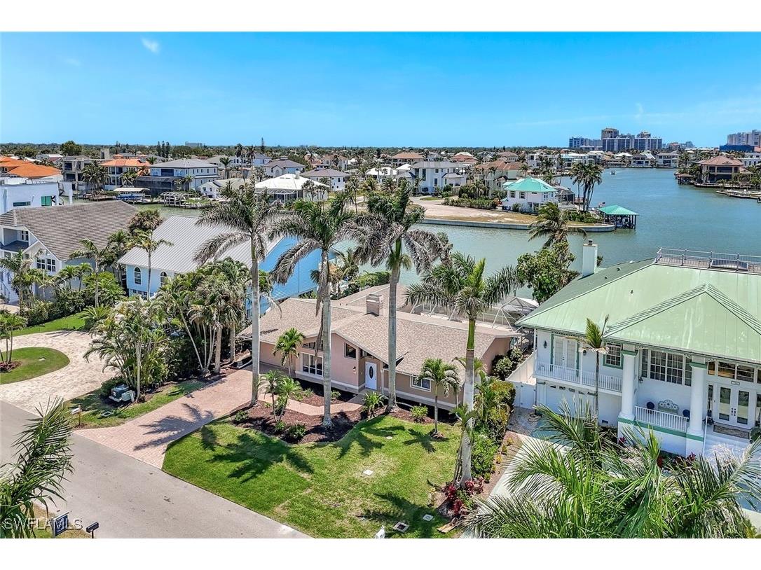 274 Conners Avenue Naples FL 34108 225038804 image1