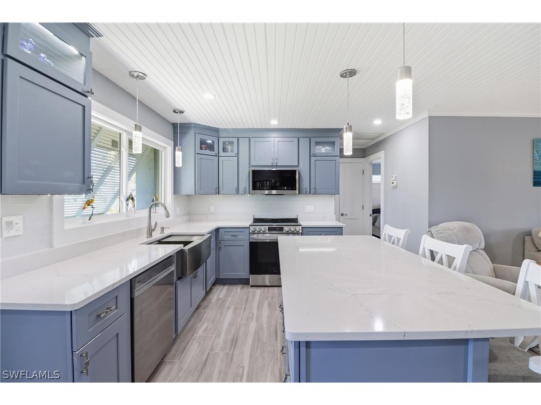 2740 Sanibel Boulevard Saint James City FL 33956 226007797 image4
