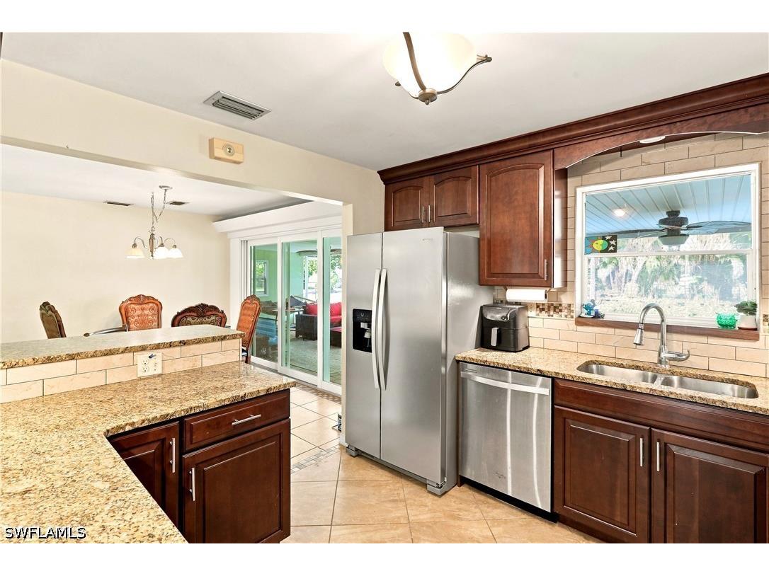 2741 Mcgregor Boulevard Fort Myers FL 33901 226026448 image7