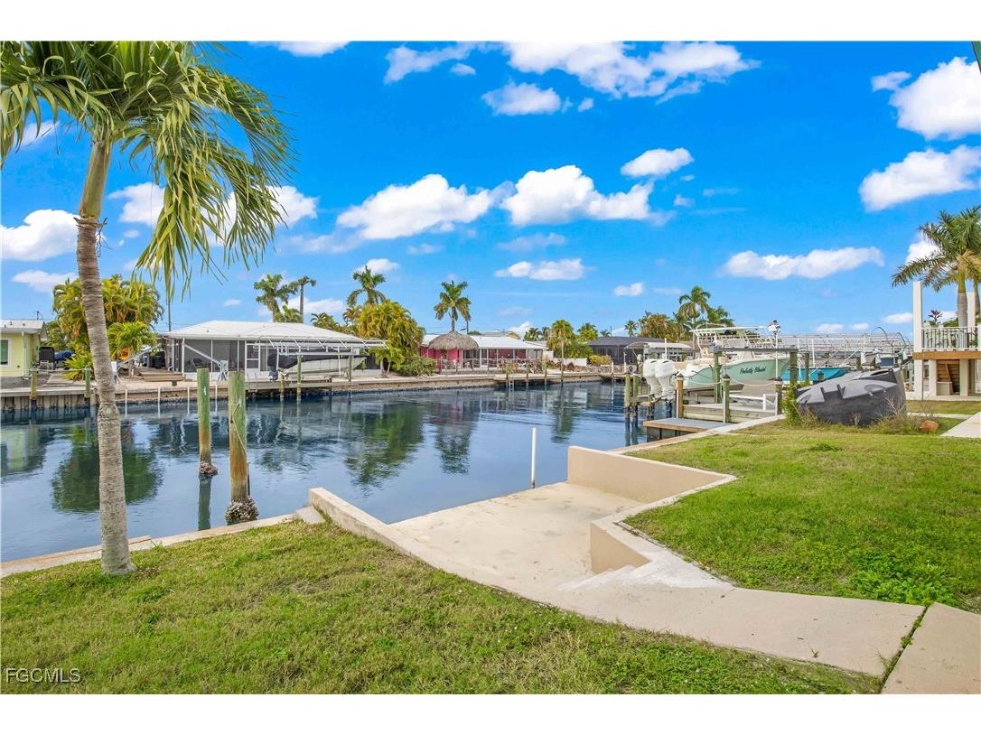 2742 Bruce Street Matlacha FL 33993 2026001828 image4