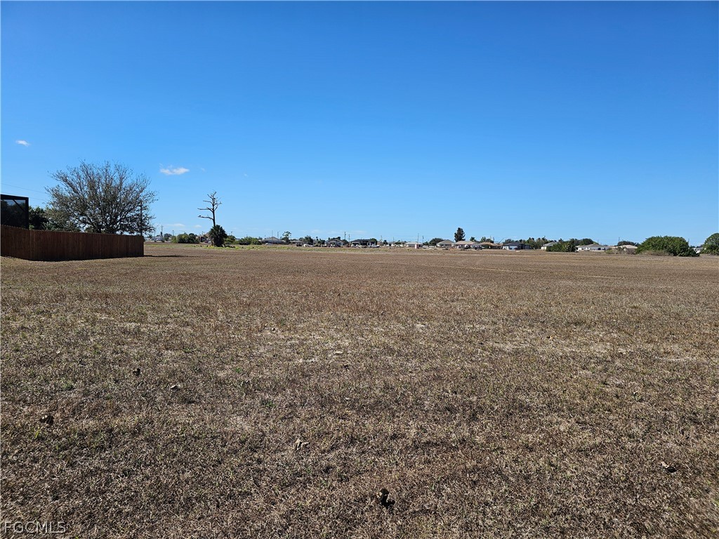 2742 NE 1st Place Cape Coral FL 33909 2026009448 image1