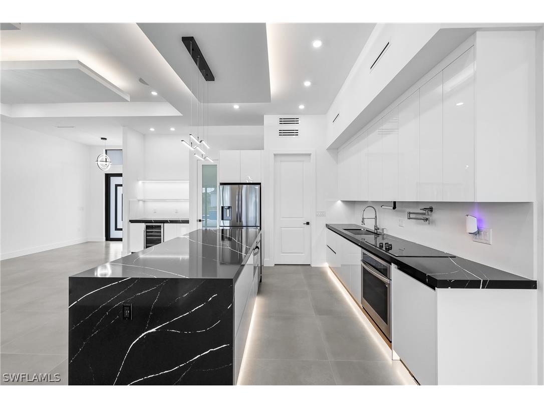 2742 NW 10th Terrace Cape Coral FL 33993 224042926 image1